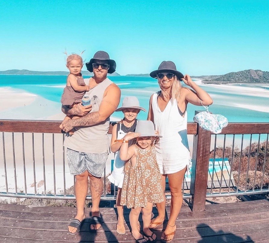 Family at Hill Inlet What is included in Hill Inlet tour